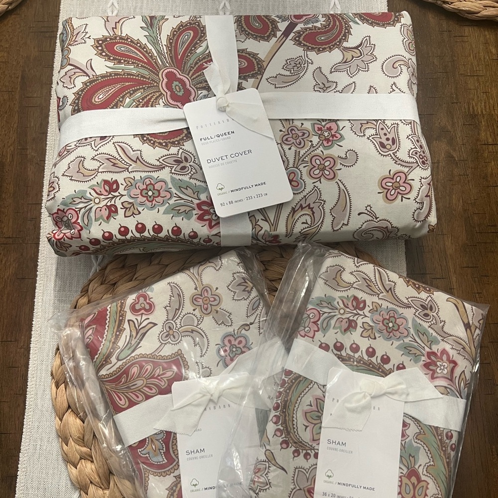 Pottery Barn Paisley Sham with Elegant Design